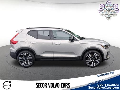 Silver Dawn Metallic 2023 Volvo XC40 Ultimate Dark Theme