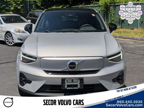 Silver Dawn Metallic 2023 Volvo C40 Recharge Pure Electric Ultimate