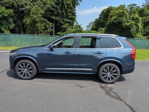 2025 Volvo XC90 B6 Plus 7-Seater
