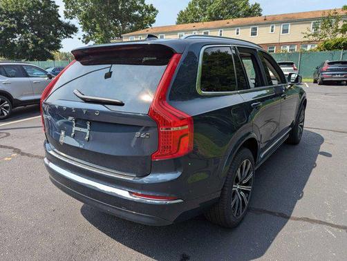 2025 Volvo XC90 B6 Plus 7-Seater