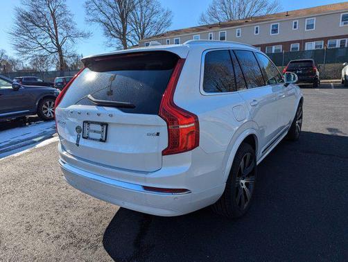 2025 Volvo XC90 B6 Plus 7-Seater