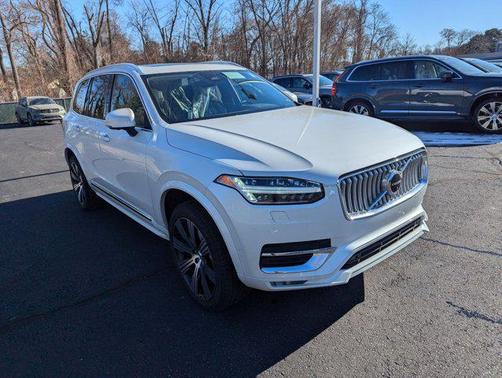2025 Volvo XC90 B6 Plus 7-Seater