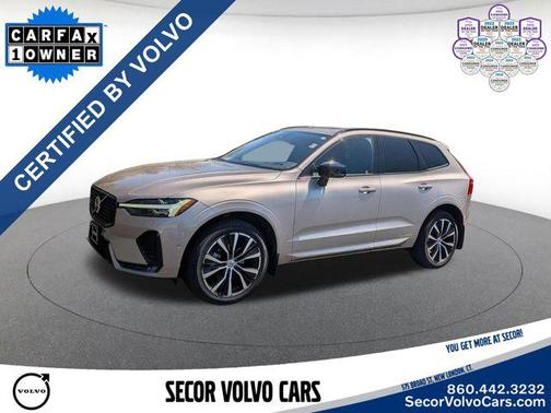 Bright Dusk Metallic 2023 Volvo XC60 Plus Dark Theme