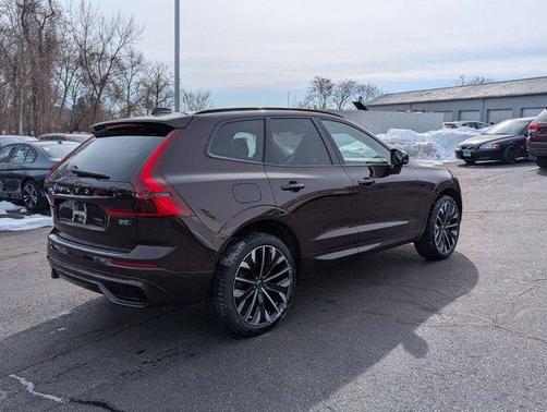 2026 Volvo XC60 B5 Ultra