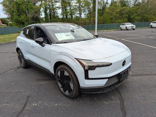 2025 Volvo EX30 Twin Motor Plus