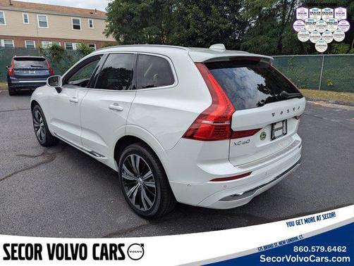 2023 Volvo XC60 Plus Bright Theme