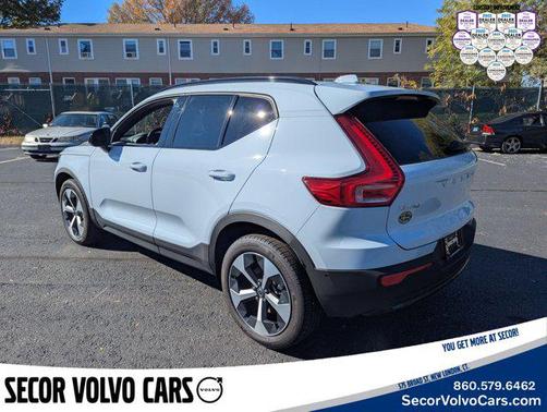 2025 Volvo XC40 Plus Dark Theme