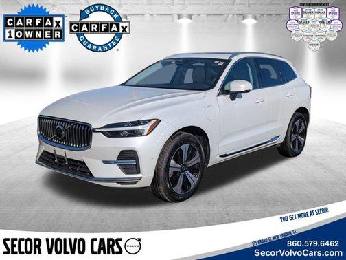 2023 Volvo XC60 Recharge Plug-In Hybrid Plus Bright Theme