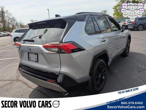 2023 Toyota RAV4 Hybrid SE