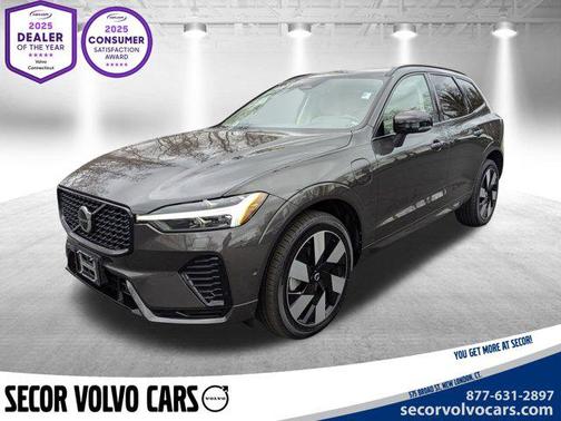 2025 Volvo XC60 Plug-In Hybrid T8 Plus