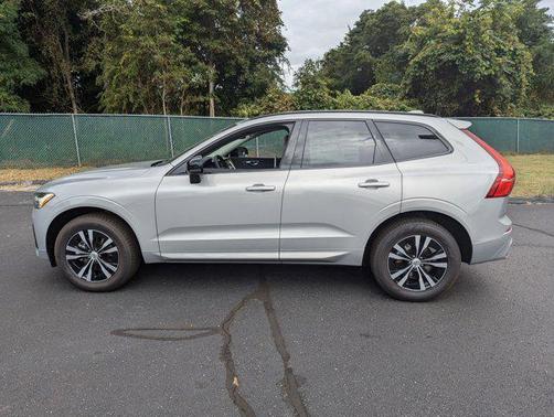 2025 Volvo XC60 B5 Core