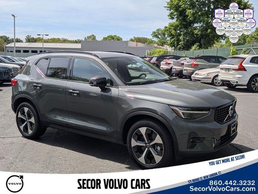 Forest Lake 2026 Volvo XC40 Plus