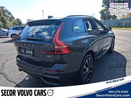2025 Volvo XC60 Plus
