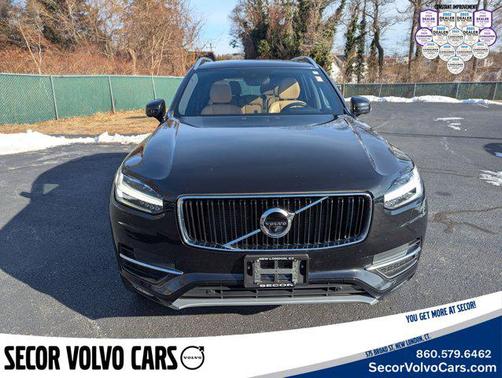 2018 Volvo XC90 T6 Momentum