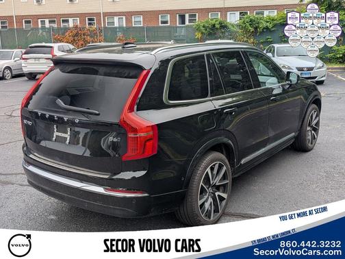 Onyx Black Metallic 2023 Volvo XC90 Plus