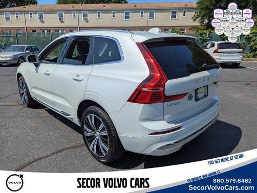 2023 Volvo XC60 Plus Bright Theme
