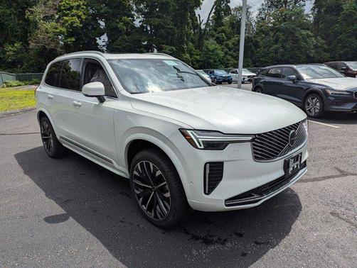 2026 Volvo XC90 B6 Plus 6-Seater