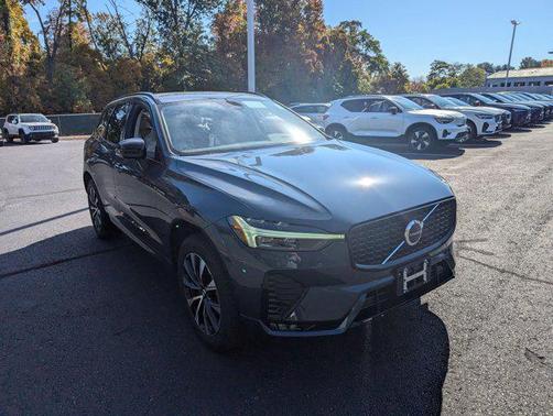 2025 Volvo XC60 B5 Core