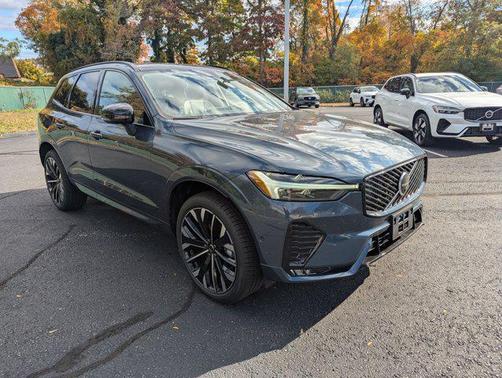 2026 Volvo XC60 B5 Ultra