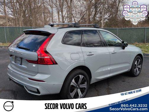 2024 Volvo XC60 Recharge Plug-In Hybrid Plus Dark Theme