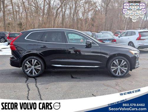 2023 Volvo XC60 Plus Bright Theme