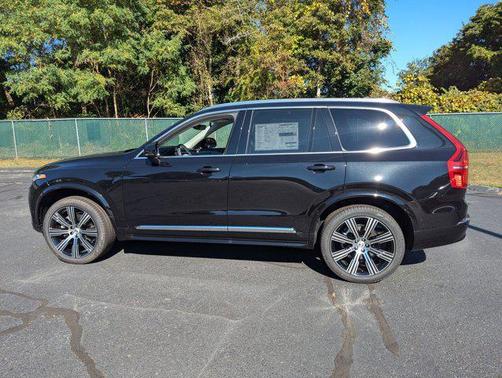2025 Volvo XC90 B6 Plus 6-Seater