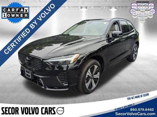 2024 Volvo XC60 Recharge Plug-In Hybrid Plus Dark Theme