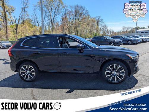 2022 Volvo XC60 Momentum
