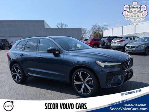 2023 Volvo XC60 Ultimate Dark Theme