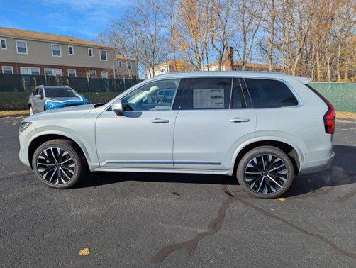 2026 Volvo XC90 B6 Ultra 7-Seater