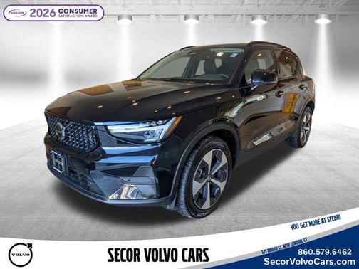 2026 Volvo XC40 B5 Core