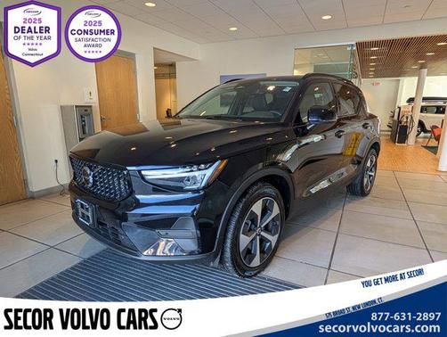2026 Volvo XC40 B5 Core