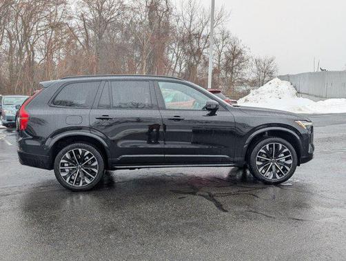 2026 Volvo XC90 Ultra Dark Theme, B6 AWD Gas (mild hybrid), Gasoline, 7 Seats
