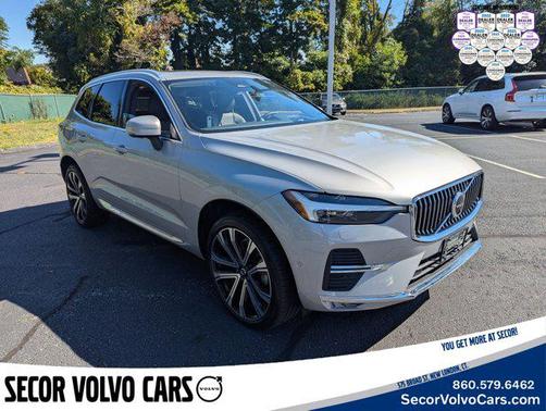 2023 Volvo XC60 Ultimate Bright Theme