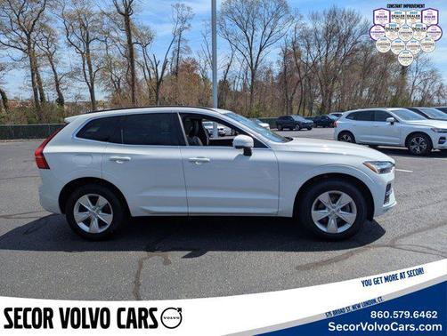 2022 Volvo XC60 Momentum