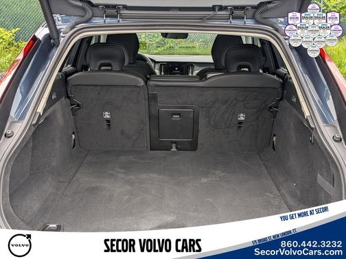 Denim Blue Metallic 2025 Volvo V90 Cross Country Ultra