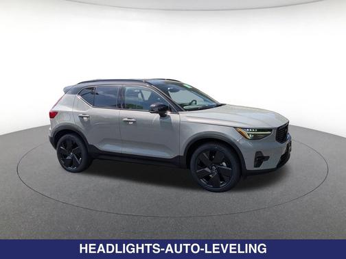 Vapour Grey Metallic 2026 Volvo XC40 Black Edition Ultra, B5 AWD Gas (mild hybrid)