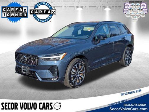 2024 Volvo XC60 Core Dark Theme
