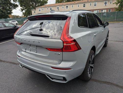 2025 Volvo XC60 Plug-In Hybrid T8 Ultra