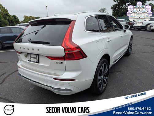 2023 Volvo XC60 Plus Bright Theme