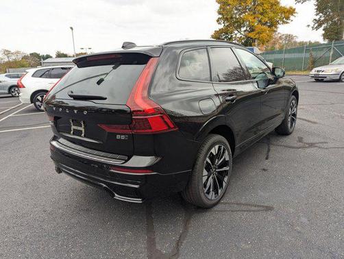 2026 Volvo XC60 B5 Plus