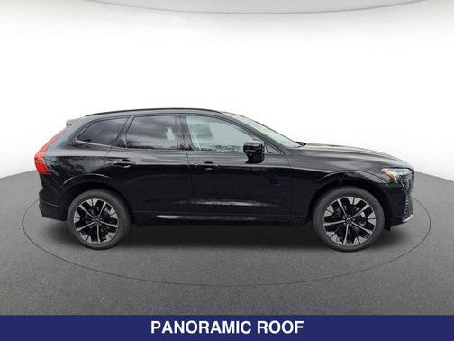 Onyx Black Metallic 2026 Volvo XC60 B5 Plus