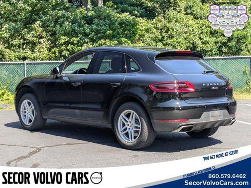 2018 Porsche Macan https://content.homenetiol.com/2001594/2212395/640x480/eda55d9d53b44f2e825f194bc289d2c2.jpg