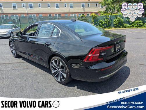 2023 Volvo S60 Ultimate Bright Theme