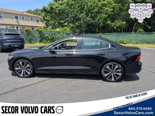 2023 Volvo S60 Ultimate Bright Theme