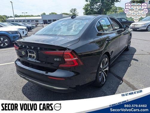 2023 Volvo S60 Ultimate Bright Theme