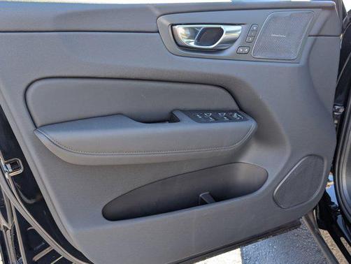 2026 Volvo XC60 Plug-In Hybrid Ultra, T8 AWD Electric/Gasoline, Dark