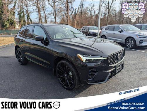 2025 Volvo XC60 Plug-In Hybrid Ultra Black Edition