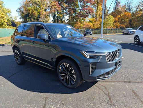 2026 Volvo XC90 B6 Plus 7-Seater