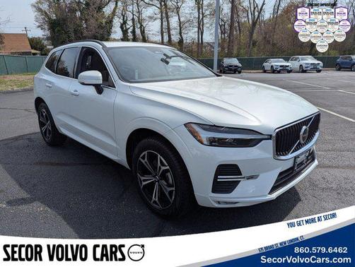2022 Volvo XC60 Momentum